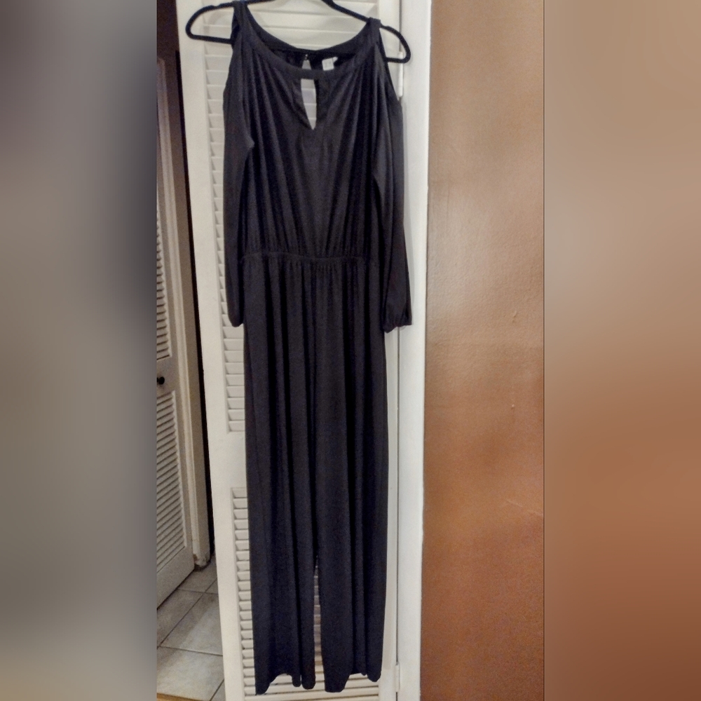 Black Jumpsuit - Cold Shoulder style sz L